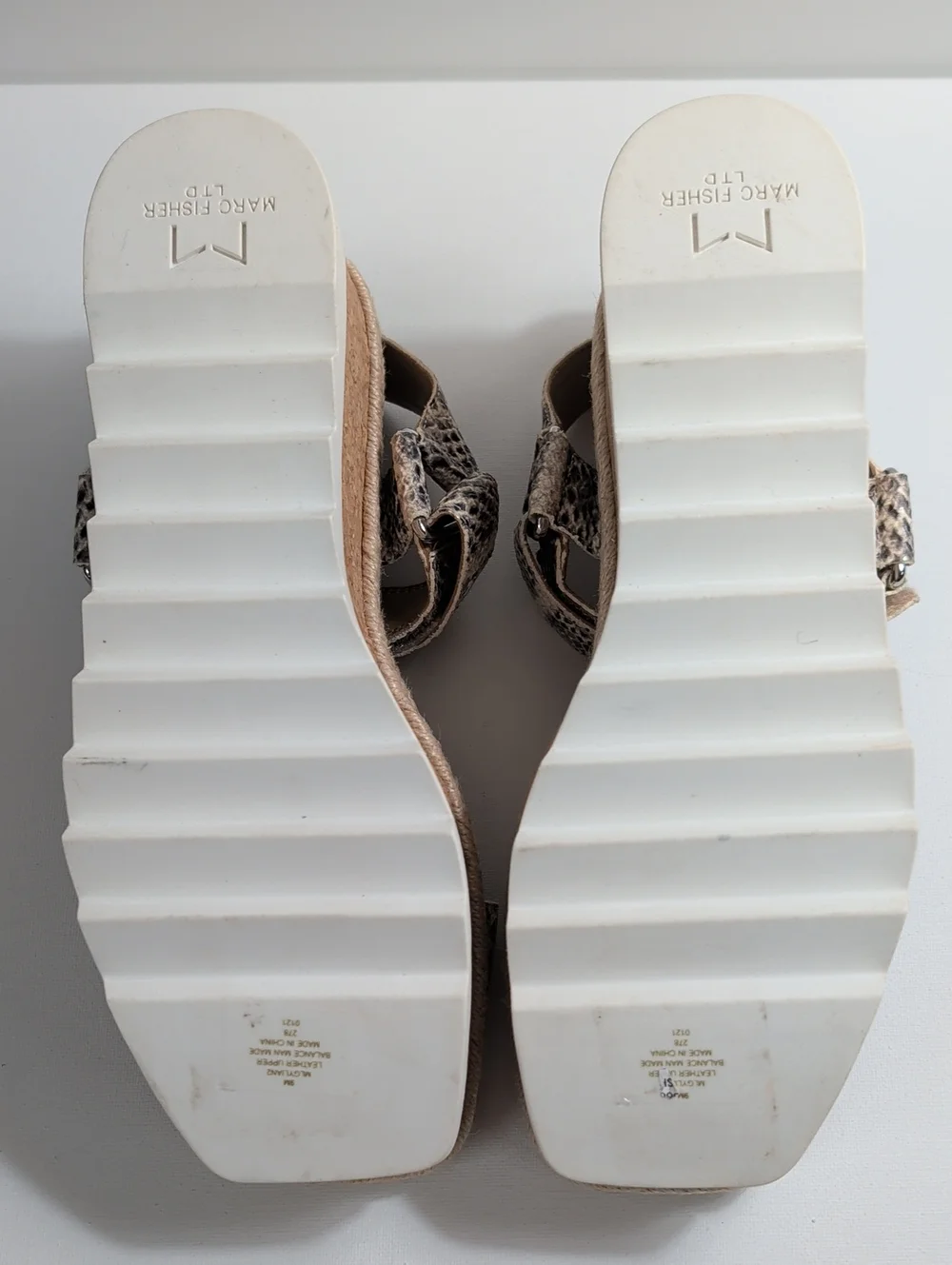 Marc Jacobs LTD Gylian Snakeskin Platform Wedges Size 9